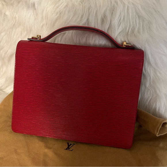 Authentic Louis Vuitton Red Epi Monceau w/ matching coin pouch - Picture 3 of 16